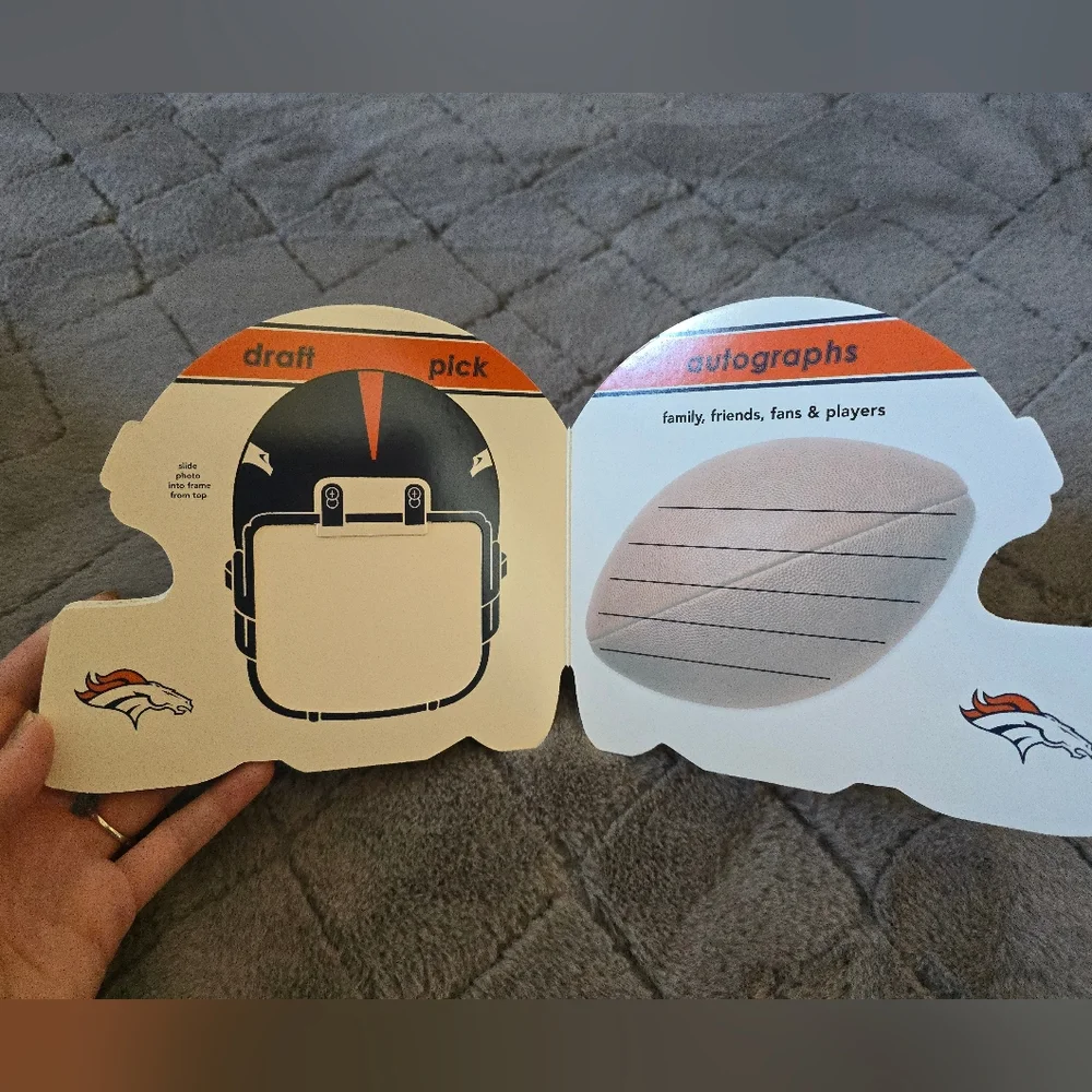 Broncos 101 Team Board Book - Picture 4 of 4